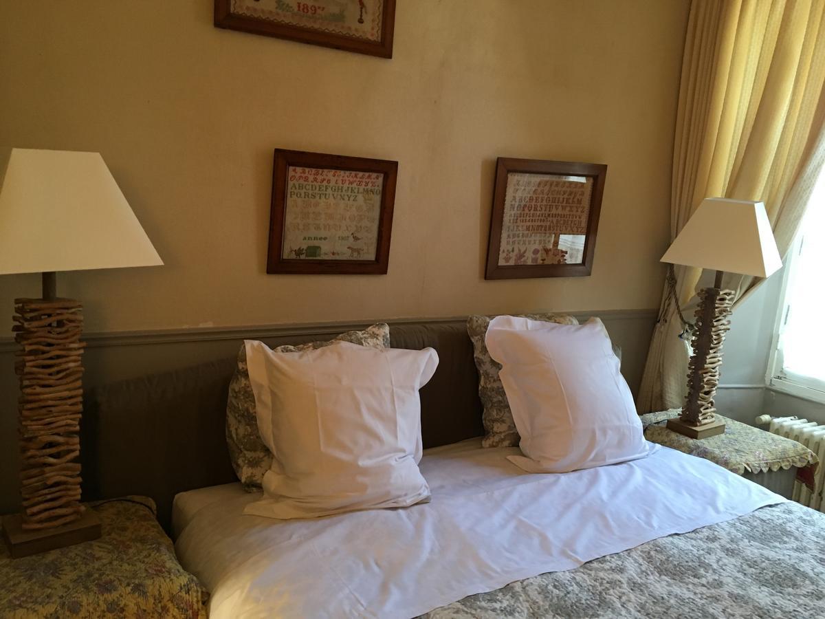 Demeure Des Vieux Bains Bed and Breakfast Provins Exterior foto